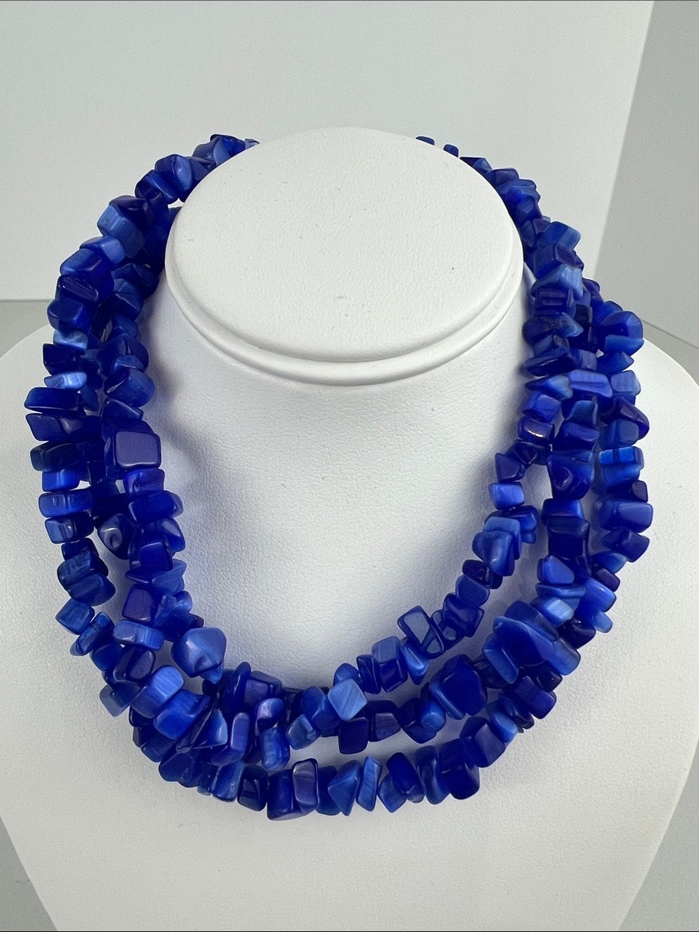 Vintage Cobalt Blue Cat’s Eye Glass Chip Bead Long Strand Necklace 34”